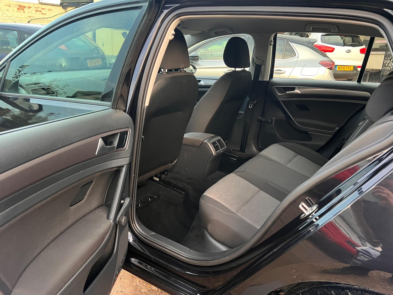 Used Volkswagen Golf 2013 for sale - 76370532: Photo 26