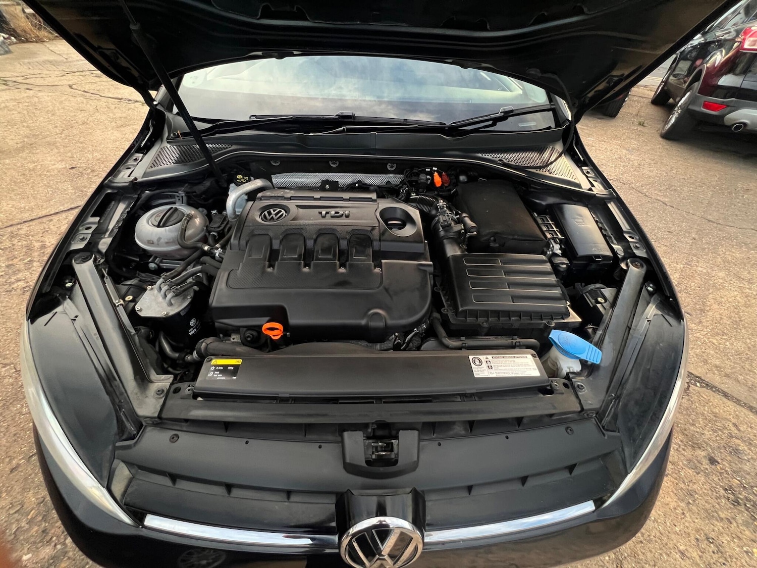 Used Volkswagen Golf 2013 for sale - 76370532: Photo 28