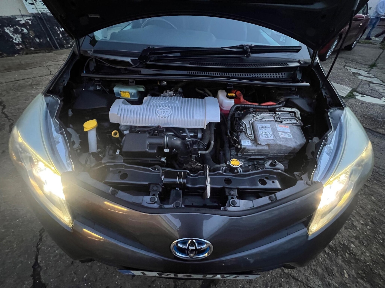 Used Toyota Yaris 2014 for sale - 76550873: Photo 23