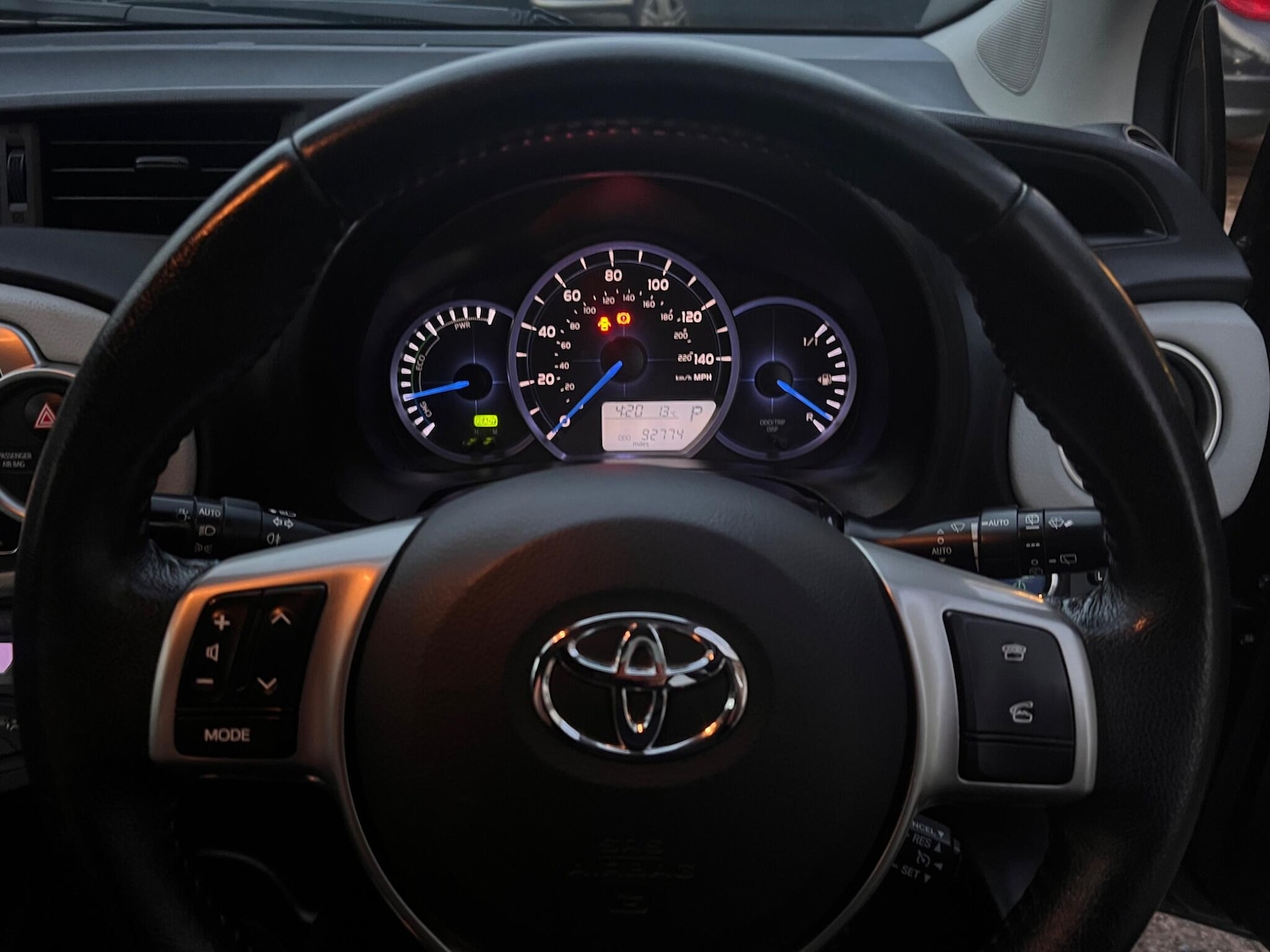 Used Toyota Yaris 2014 for sale - 76550873: Photo 27