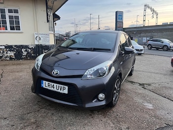 Used Toyota Yaris 2014 for sale - 76550873: Photo