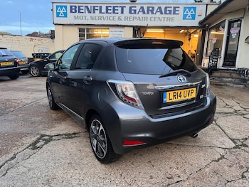 Used Toyota Yaris 2014 for sale - 76550873: Photo