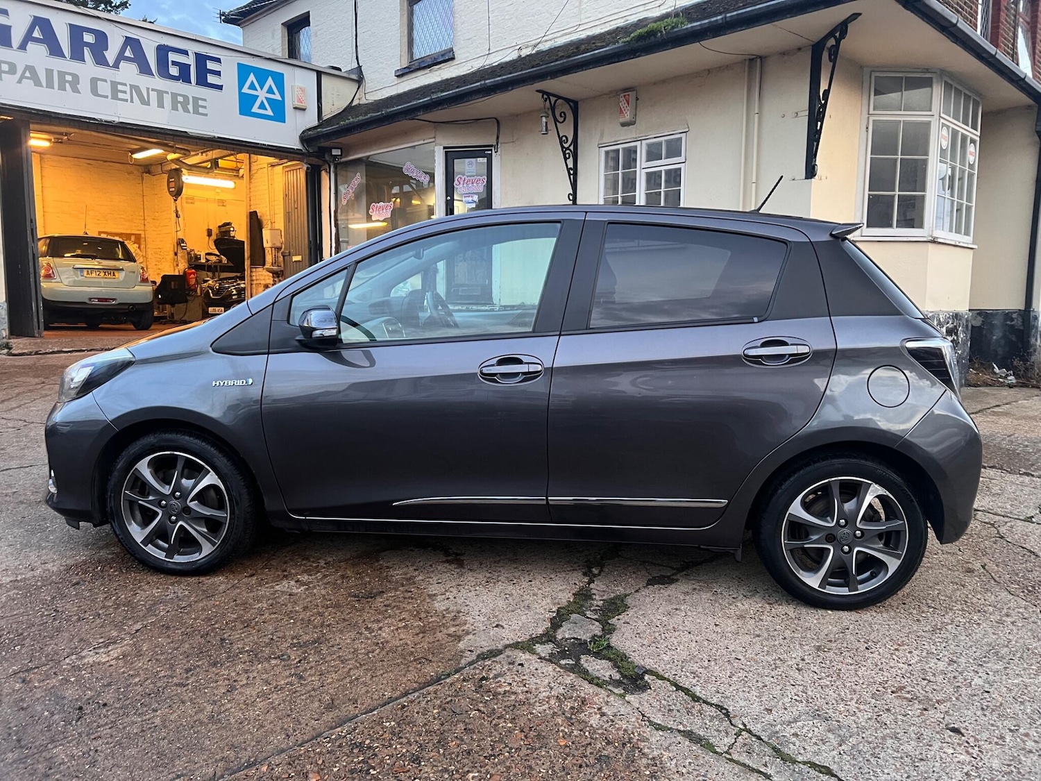 Used Toyota Yaris 2014 for sale - 76550873: Photo 6