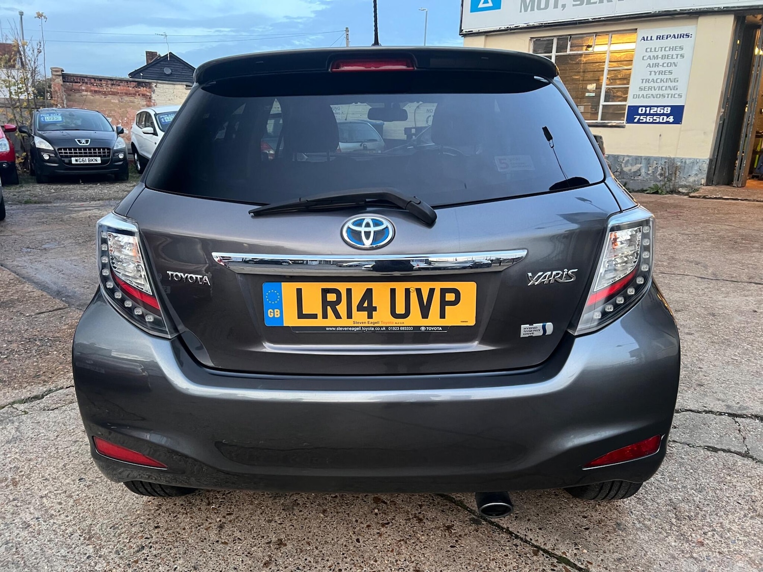 Used Toyota Yaris 2014 for sale - 76550873: Photo 8