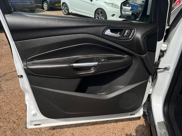 Used Ford Kuga 2014 for sale - 75154505: Photo 22