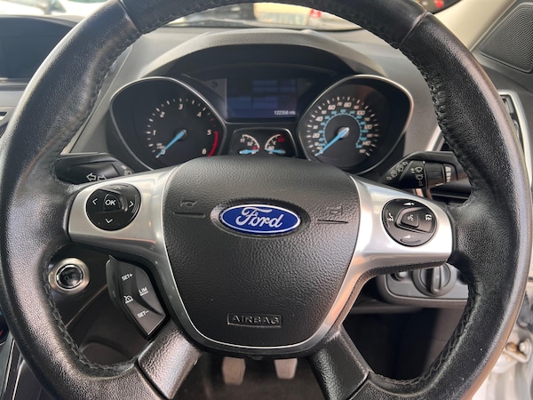 Used Ford Kuga 2014 for sale - 75154505: Photo 31