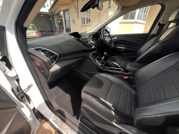 Used Ford Kuga 2014 for sale - 75154505: Photo 32