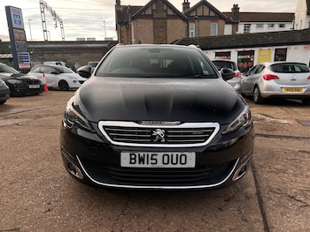 Used Peugeot 308 2015 for sale - 76887330: Photo