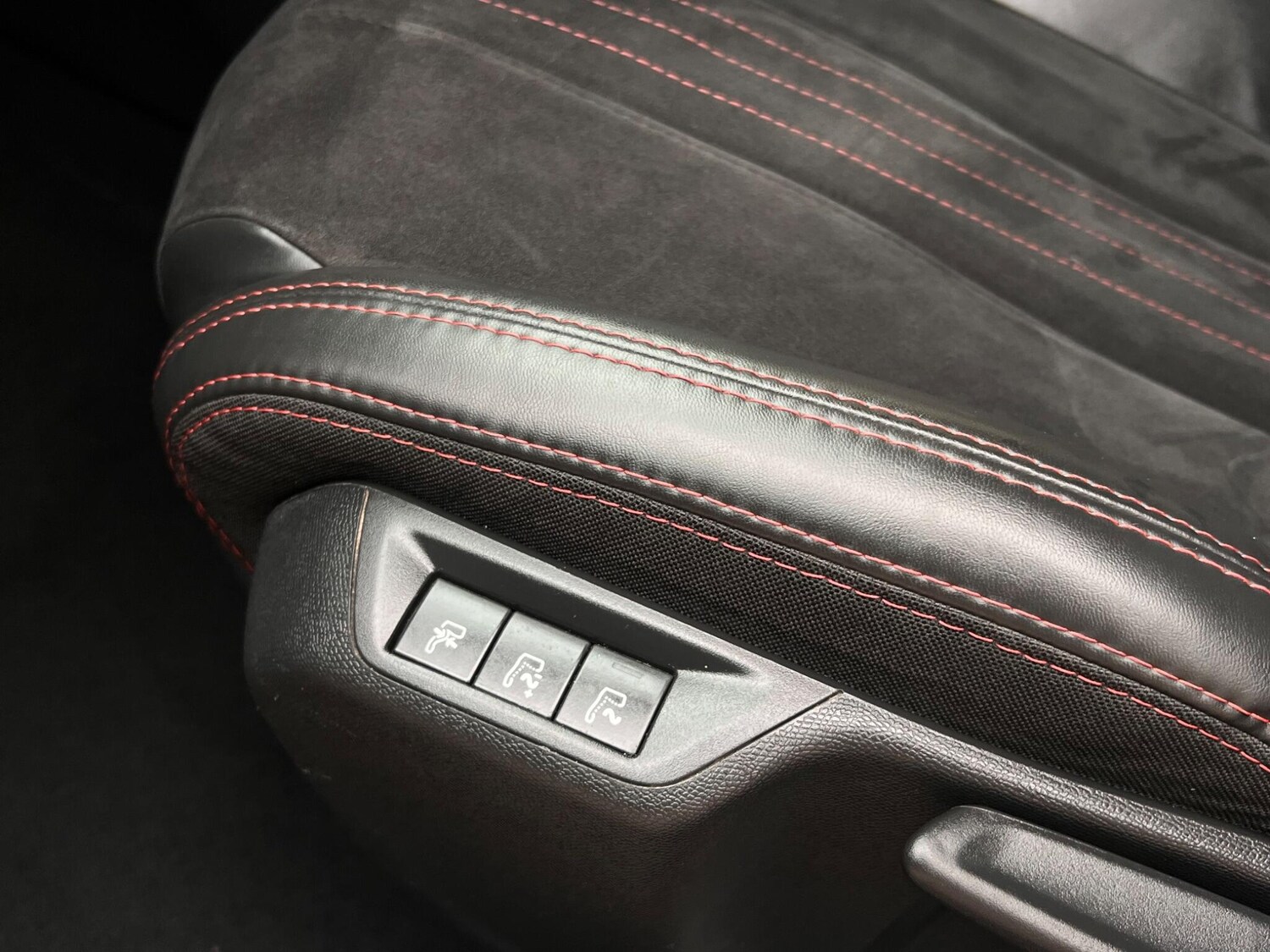 Used Peugeot 308 2015 for sale - 76887330: Photo 37