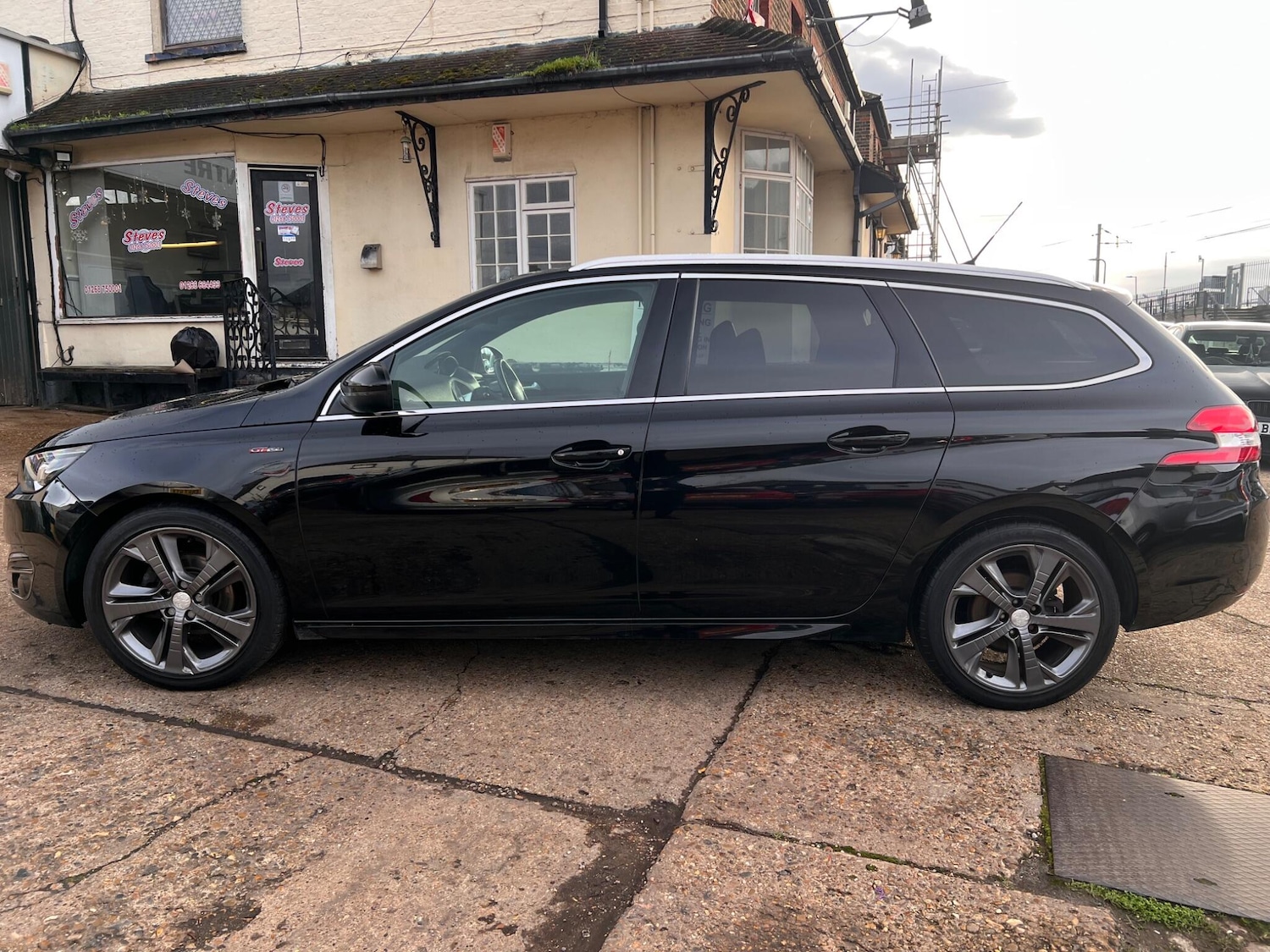 Used Peugeot 308 2015 for sale - 76887330: Photo 6