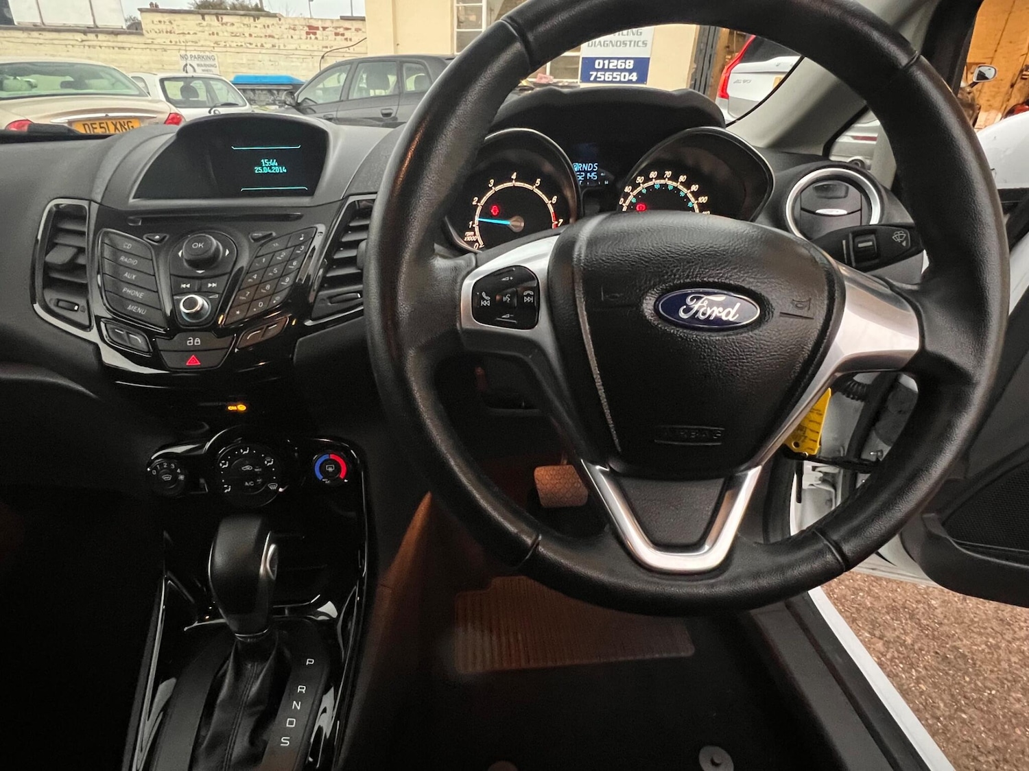 Used Ford Fiesta 2014 for sale - 76952948: Photo 13