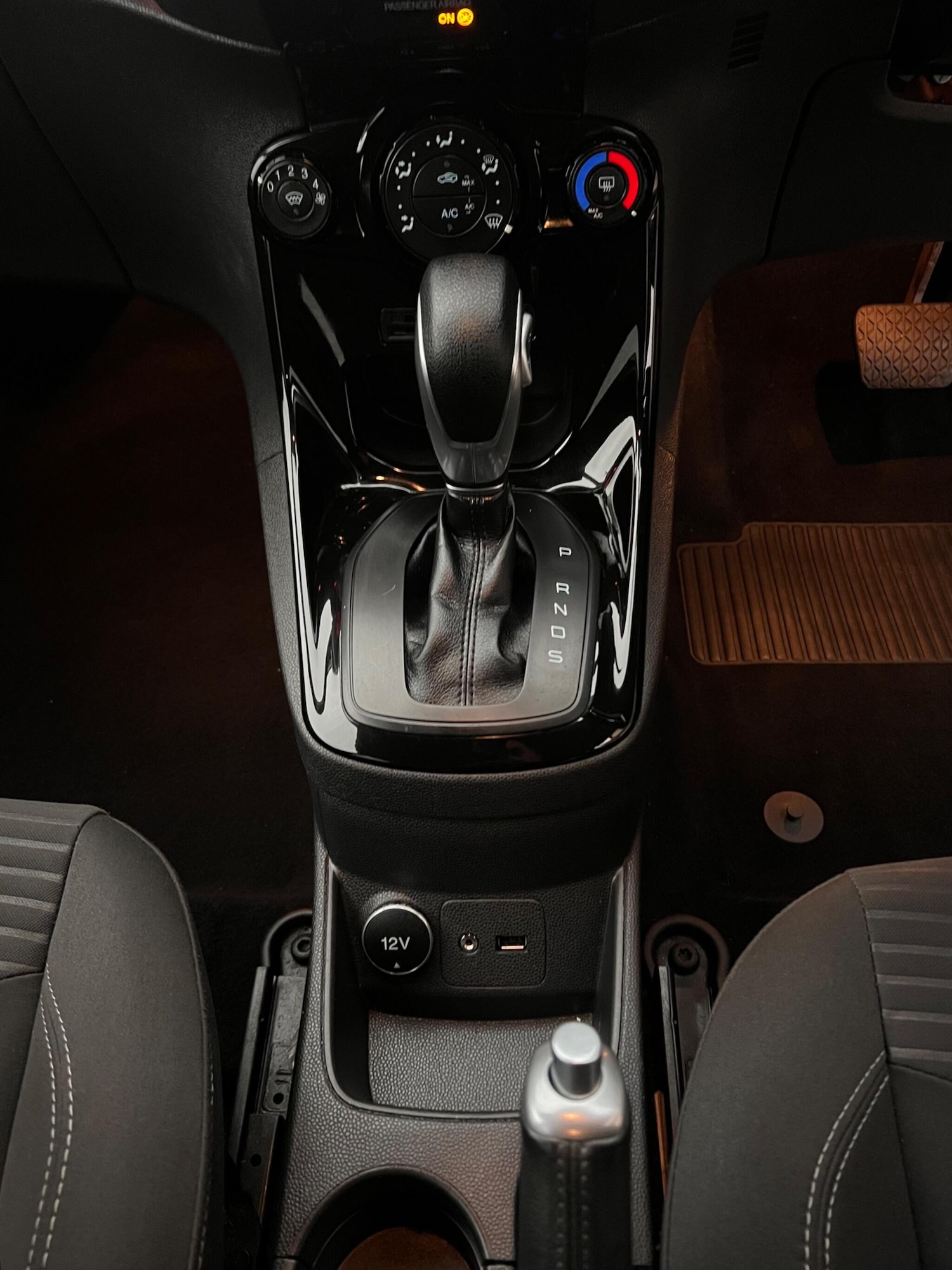 Used Ford Fiesta 2014 for sale - 76952948: Photo 16