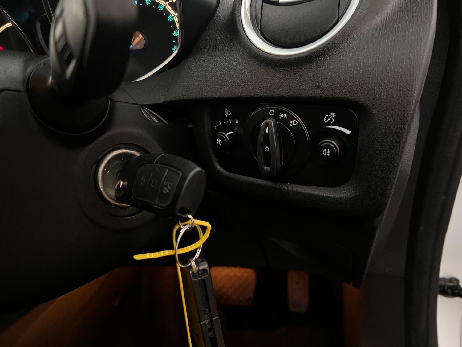 Used Ford Fiesta 2014 for sale - 76952948: Photo 17