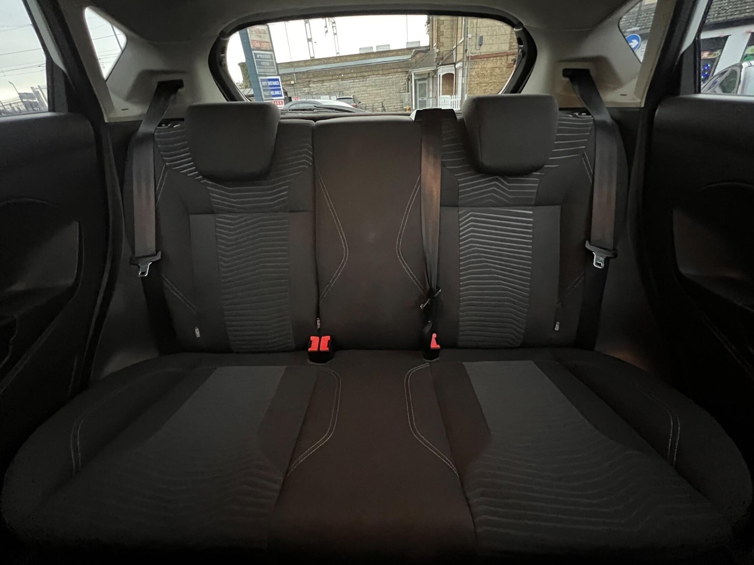 Used Ford Fiesta 2014 for sale - 76952948: Photo 23