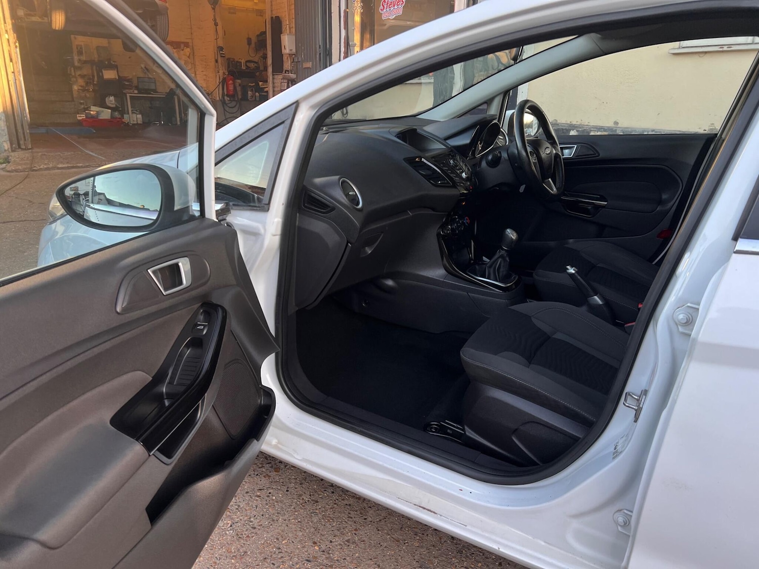 Used Ford Fiesta 2013 for sale - 77109801: Photo 23