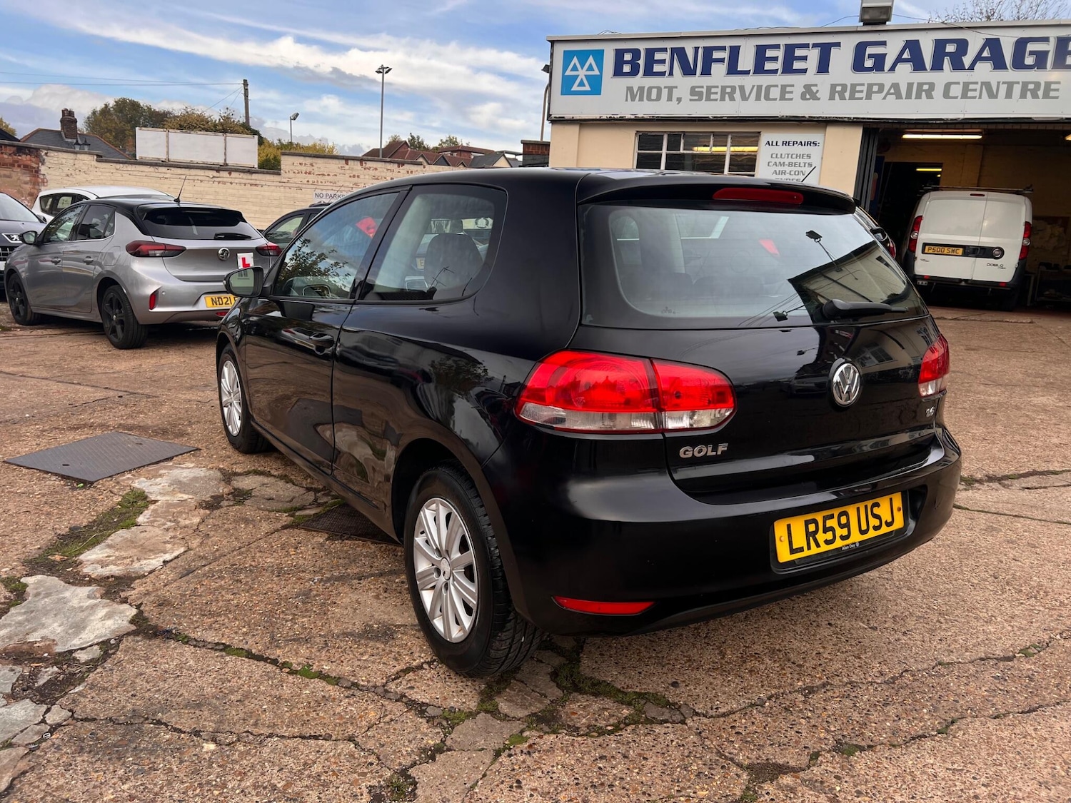 Used Volkswagen Golf 2009 for sale - 76349653: Photo 5