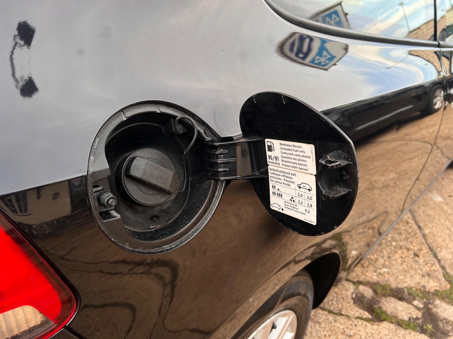 Used Volkswagen Golf 2009 for sale - 76349653: Photo 9