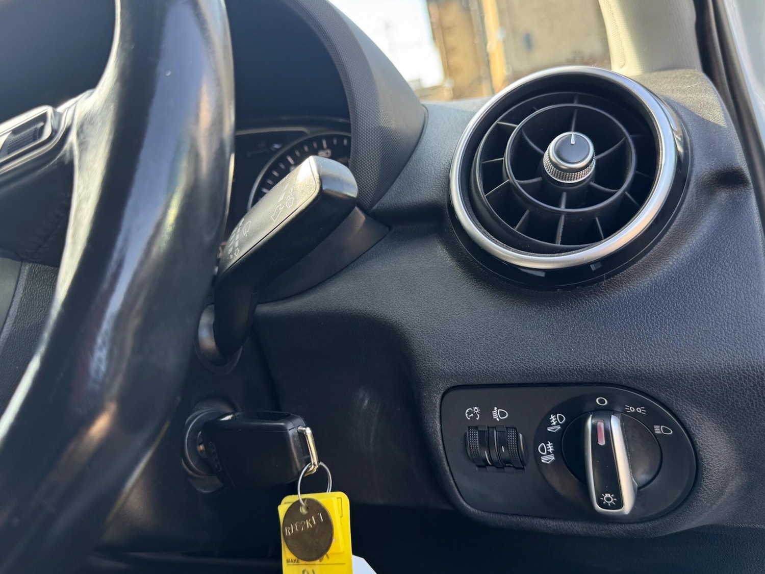 Used Audi A1 2012 for sale - 78086132: Photo 19