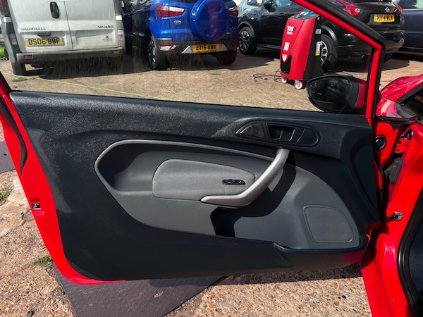Used Ford Fiesta 2009 for sale - 75635137: Photo 19