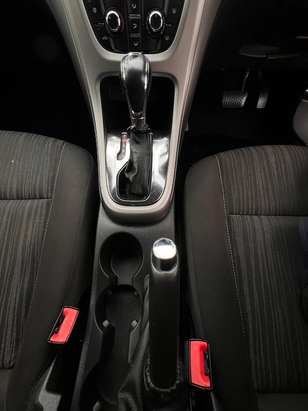 Used Vauxhall Astra 2010 for sale - 76152882: Photo 13