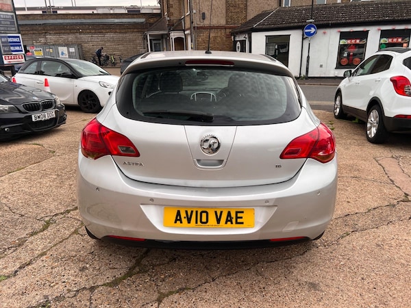 Used Vauxhall Astra 2010 for sale - 76152882: Photo 6