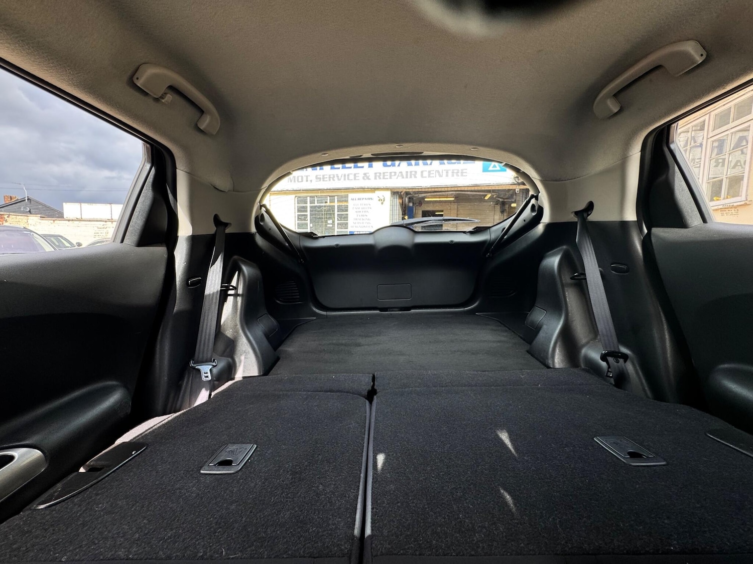 Used Nissan Juke 2012 for sale - 78072316: Photo 17