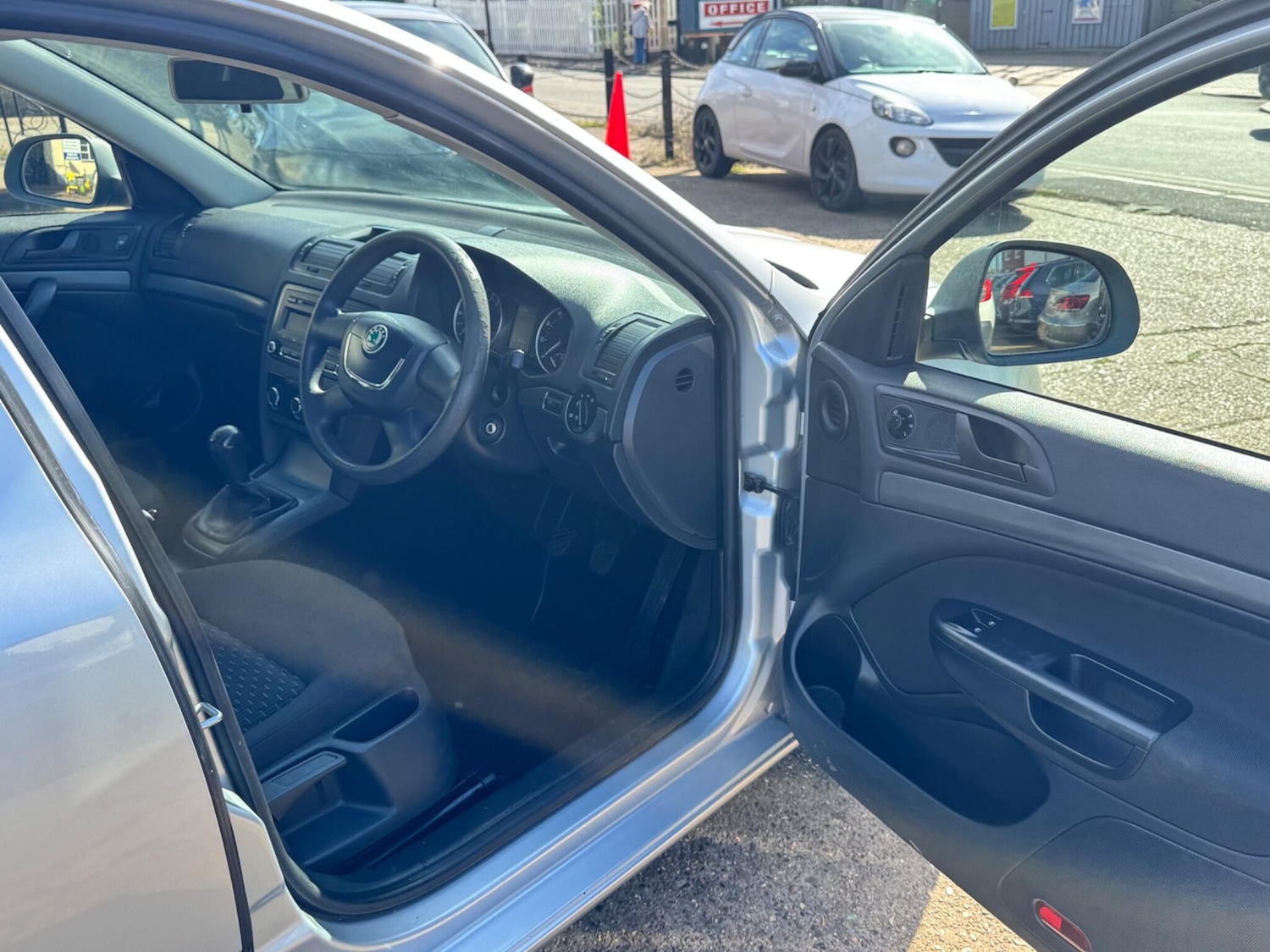 Used Skoda Octavia 2010 for sale - 77925731: Photo 11