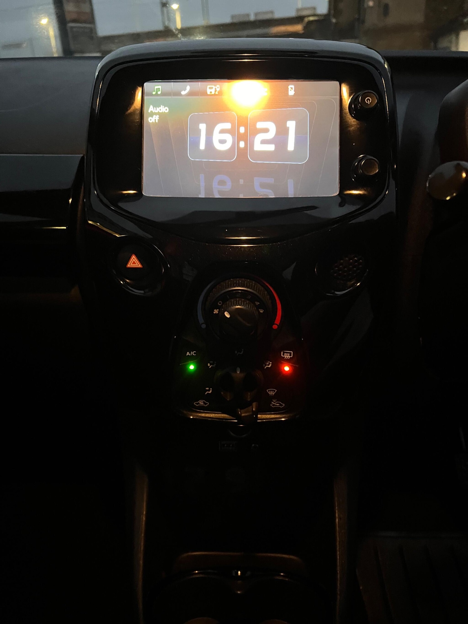 Used Toyota AYGO 2014 for sale - 77074711: Photo 16