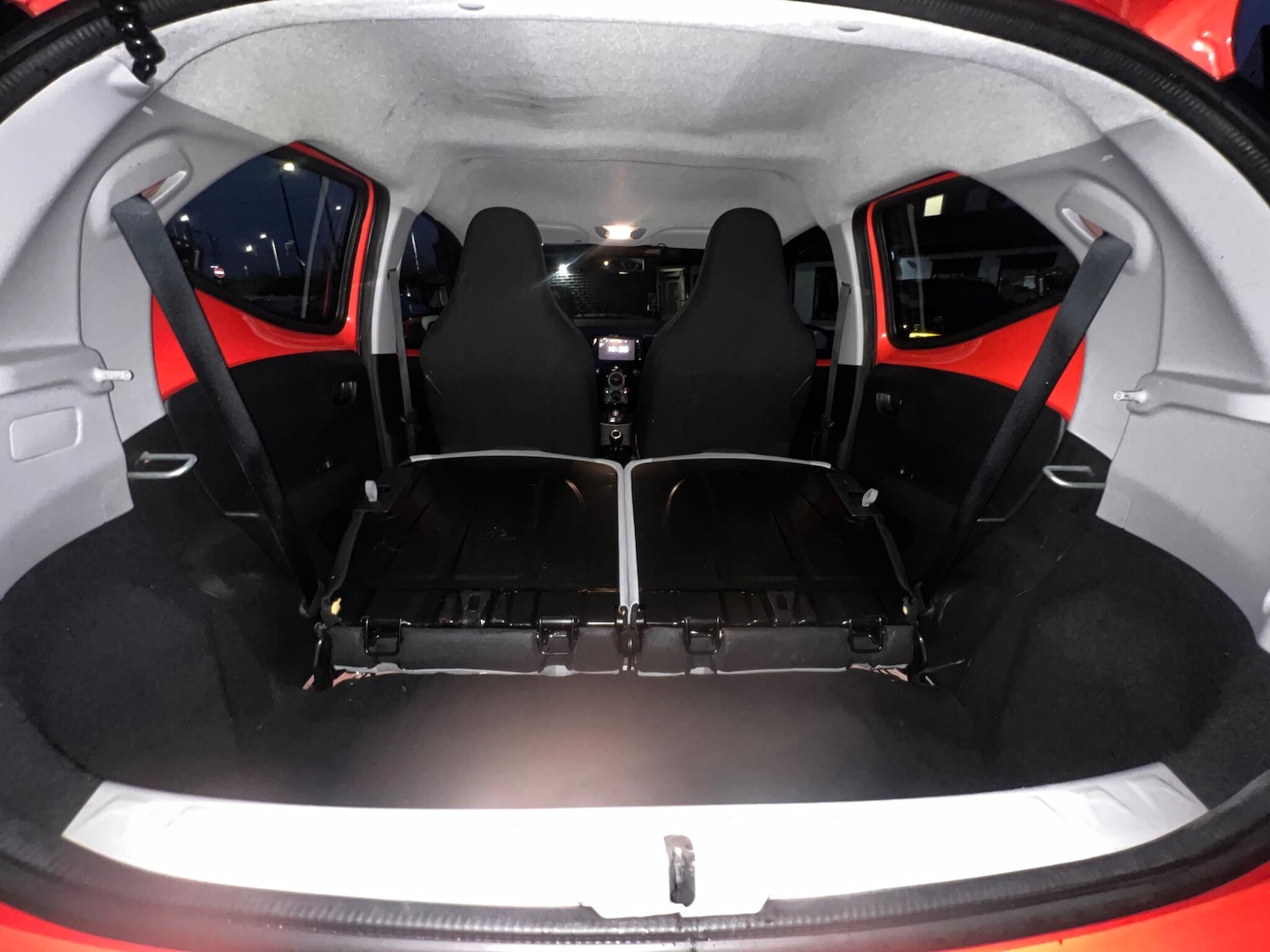 Used Toyota AYGO 2014 for sale - 77074711: Photo 19