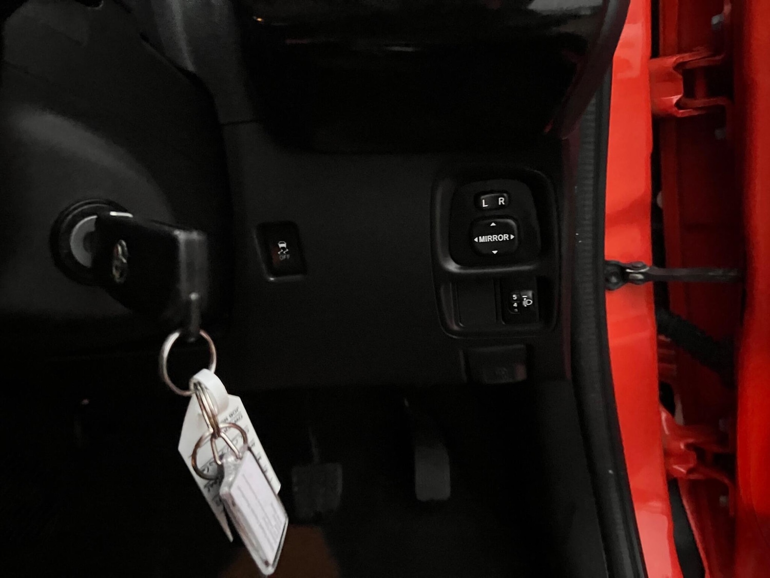 Used Toyota AYGO 2014 for sale - 77074711: Photo 28