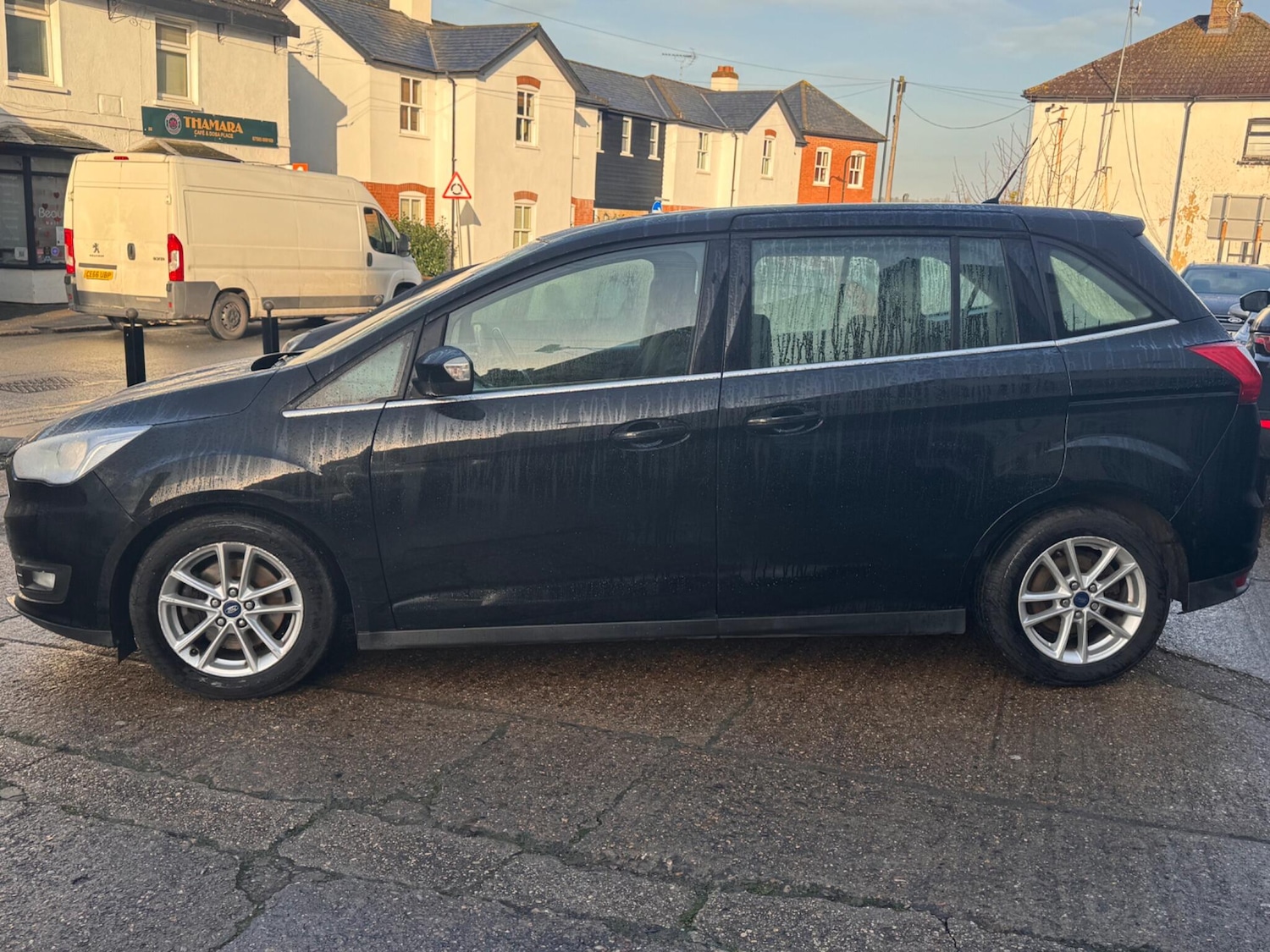 Used Ford Grand C-Max 2016 for sale - 77538610: Photo 5