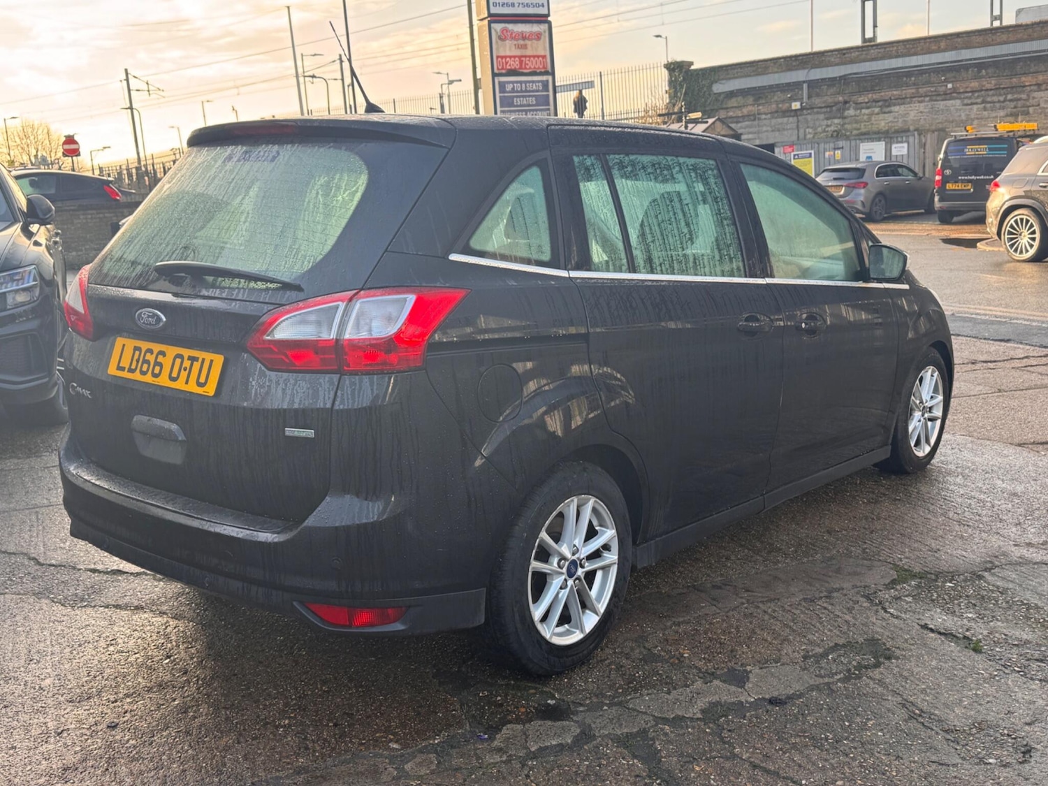 Used Ford Grand C-Max 2016 for sale - 77538610: Photo 9