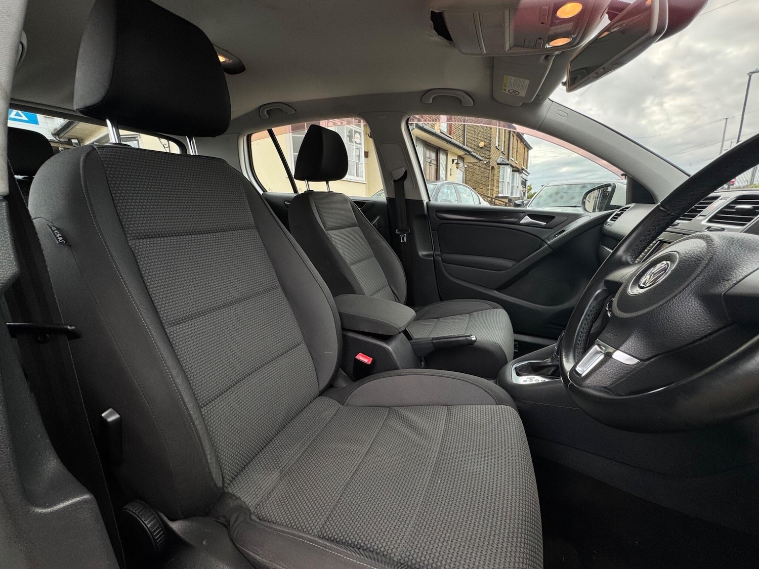 Used Volkswagen Golf 2023 for sale - 78203868: Photo 14