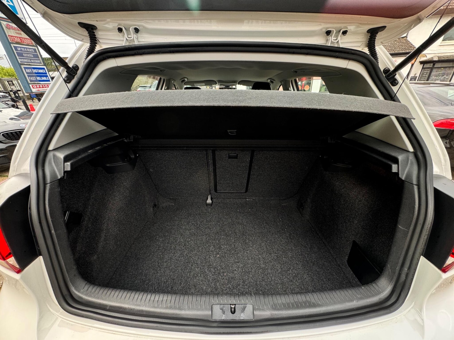 Used Volkswagen Golf 2023 for sale - 78203868: Photo 24