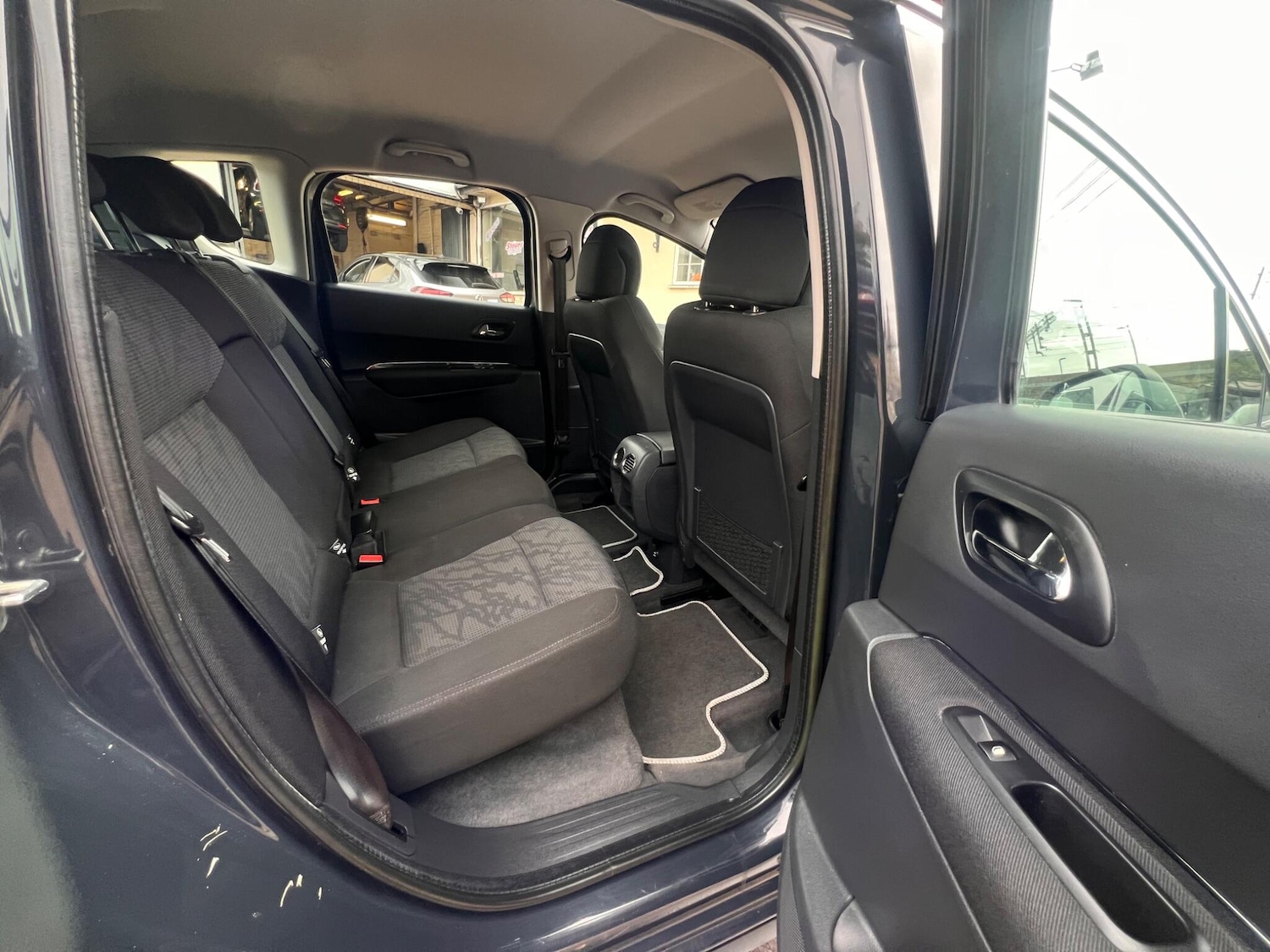 Used Peugeot 3008 2012 for sale - 76306622: Photo 16