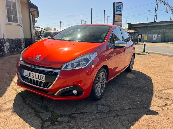 Used Peugeot 208 2016 for sale - 74433887: Photo 3
