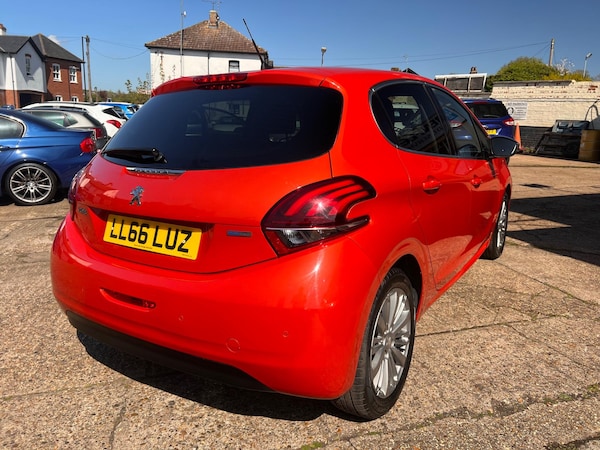Used Peugeot 208 2016 for sale - 74433887: Photo 8