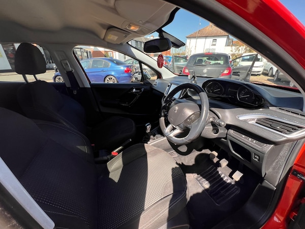 Used Peugeot 208 2016 for sale - 74433887: Photo 9