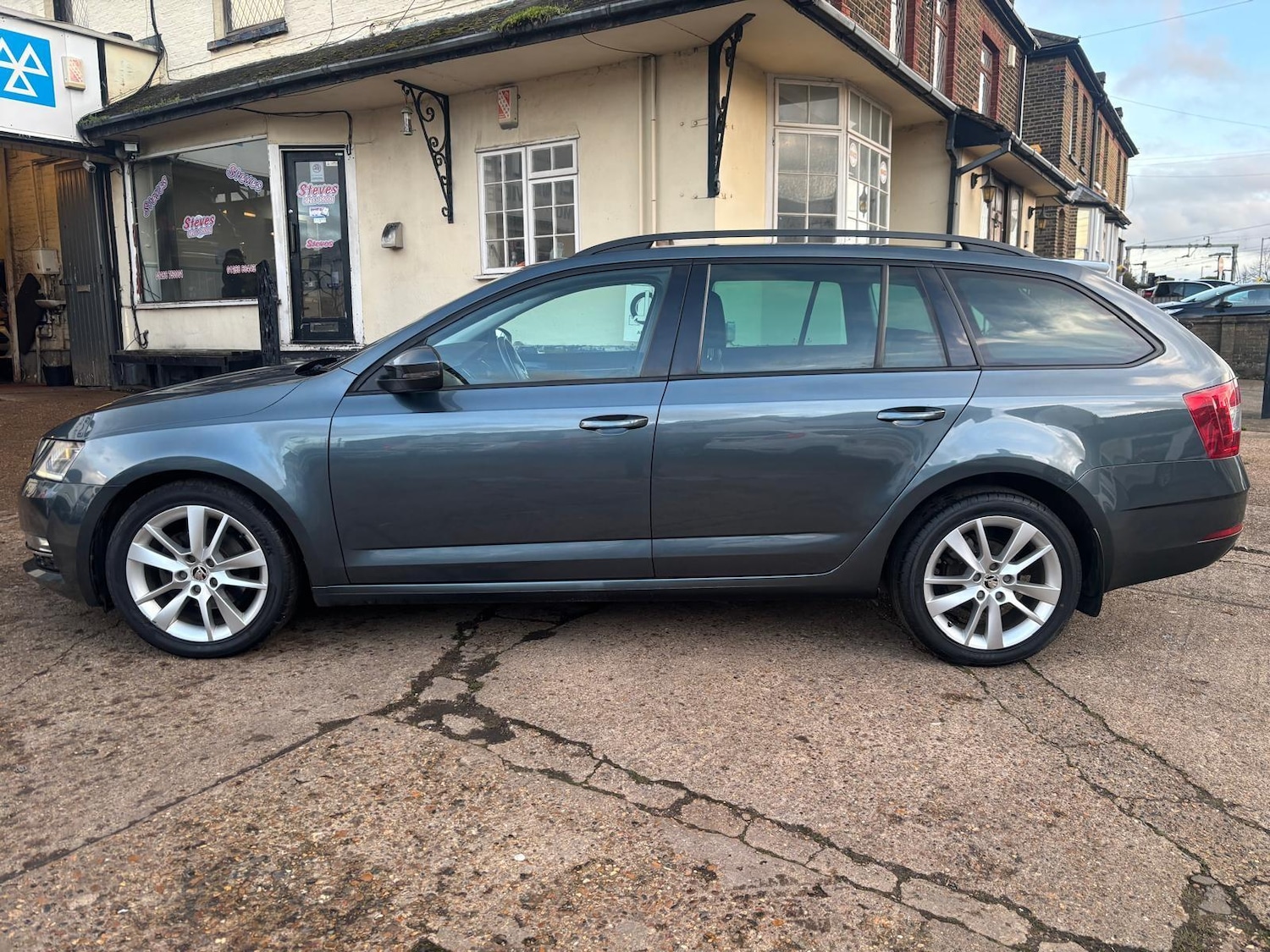 Used Skoda Octavia 2017 for sale - 77253949: Photo 6