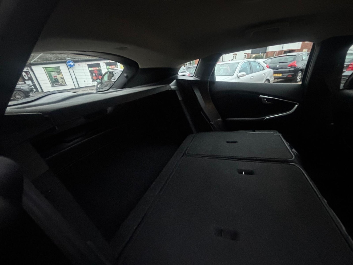 Used Volvo V40 2014 for sale - 77050039: Photo 18