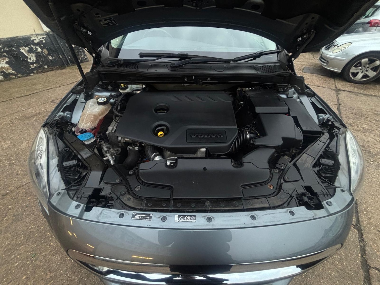 Used Volvo V40 2014 for sale - 77050039: Photo 20