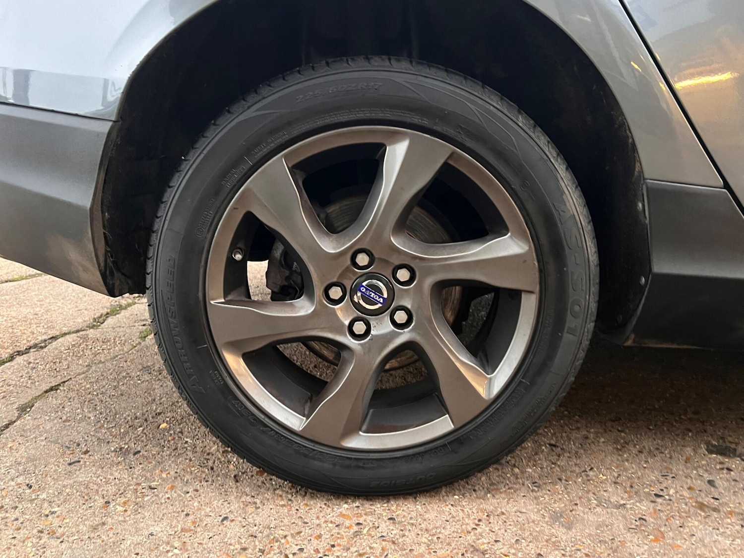 Used Volvo V40 2014 for sale - 77050039: Photo 22