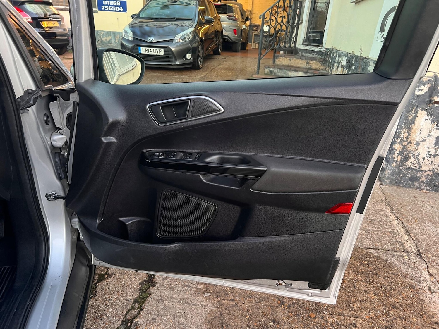 Used Ford B-MAX 2014 for sale - 76689624: Photo 24