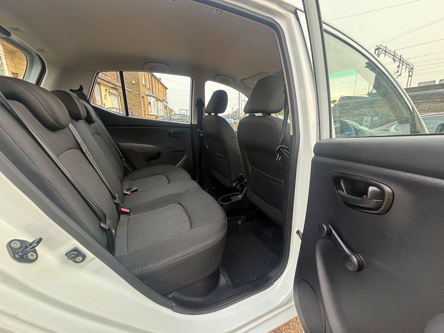 Used Hyundai i10 for sale - 78007351: Photo 14