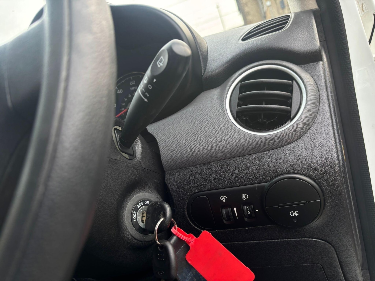 Used Hyundai i10 for sale - 78007351: Photo 15