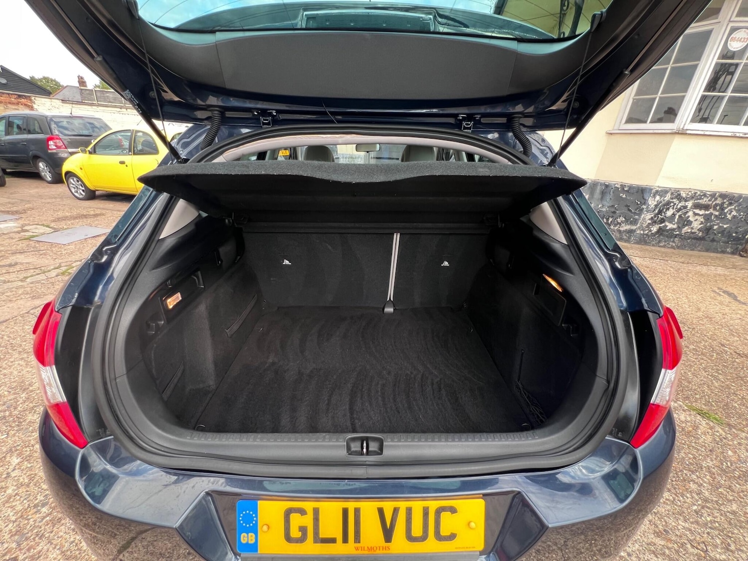 Vehicle 27