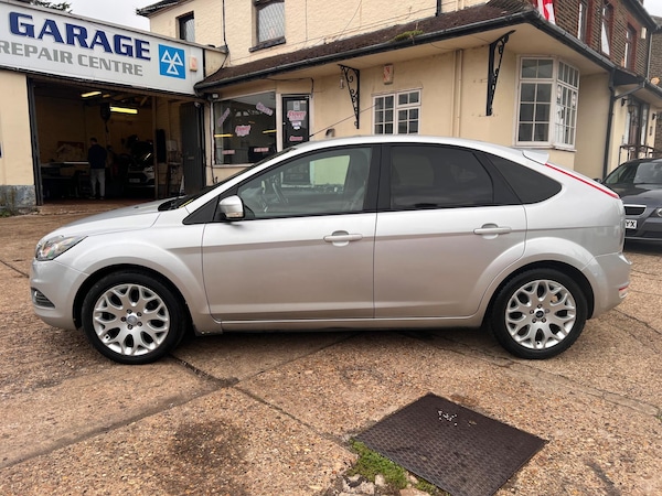 Used Ford Focus 2009 for sale - 76238686: Photo 5