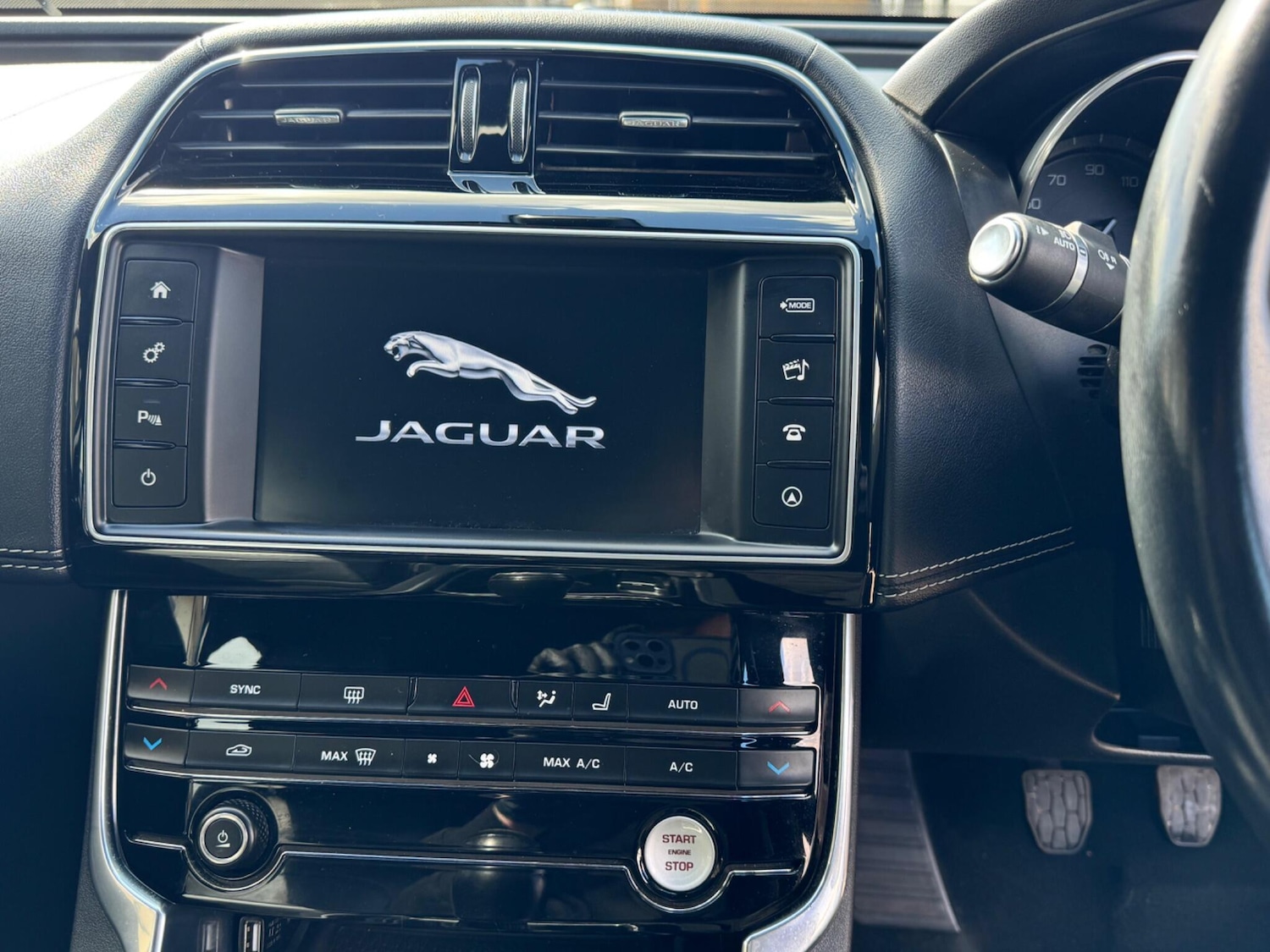 Used Jaguar XE 2015 for sale - 78058347: Photo 22