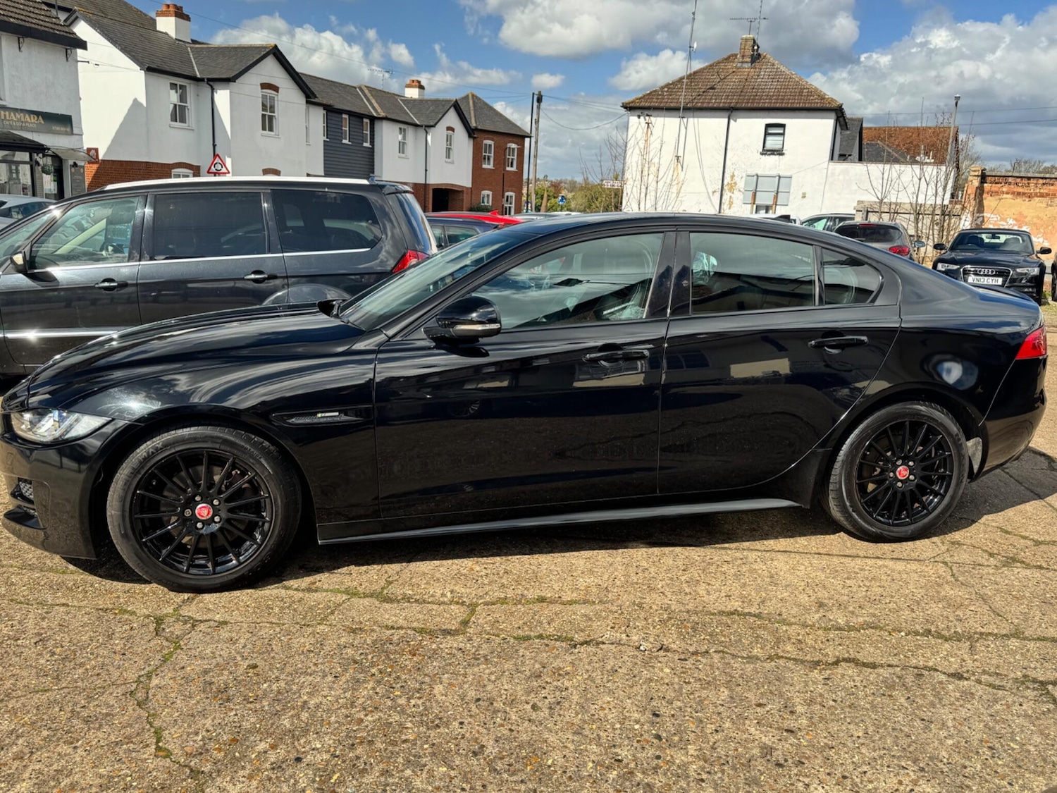 Used Jaguar XE 2015 for sale - 78058347: Photo 6