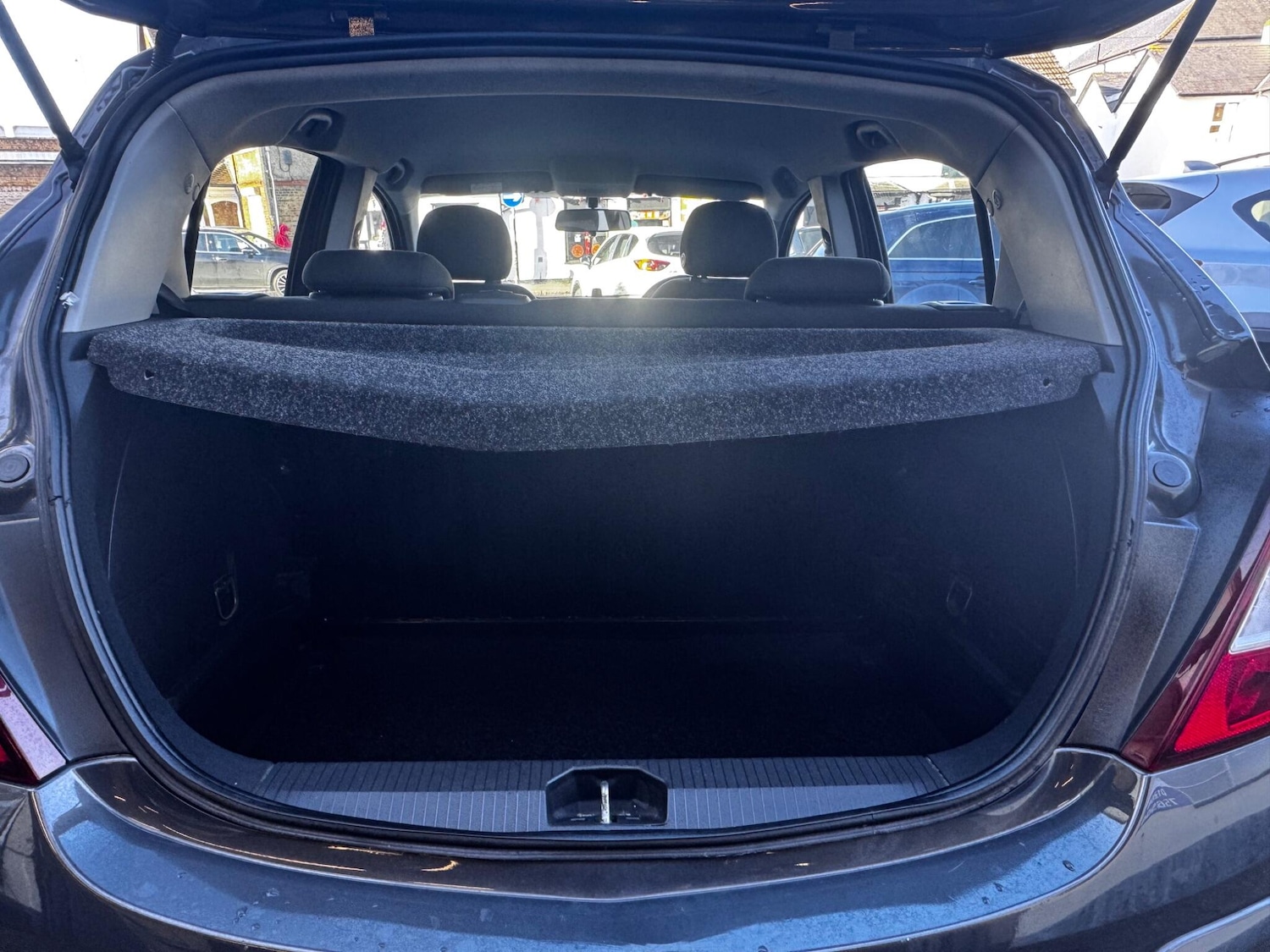 Used Vauxhall Corsa 2014 for sale - 77611432: Photo 32